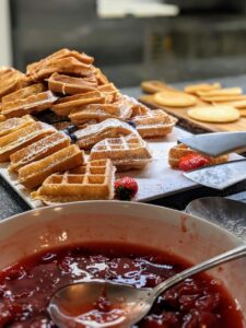 LEGOLAND New York Breakfast at the Bricks Family Restaurant